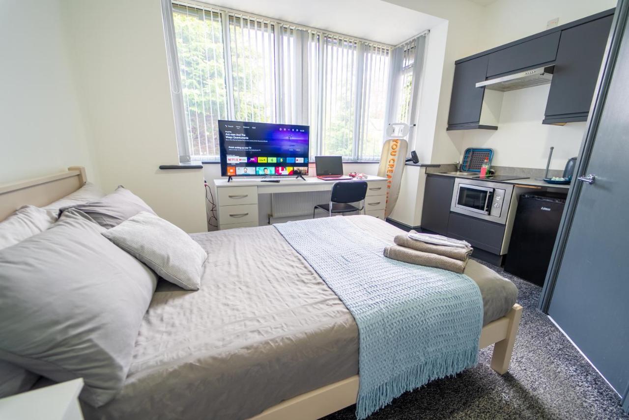 Free Parking Cosy Studios Close To City And Qe And Uob! Birmingham Oda fotoğraf